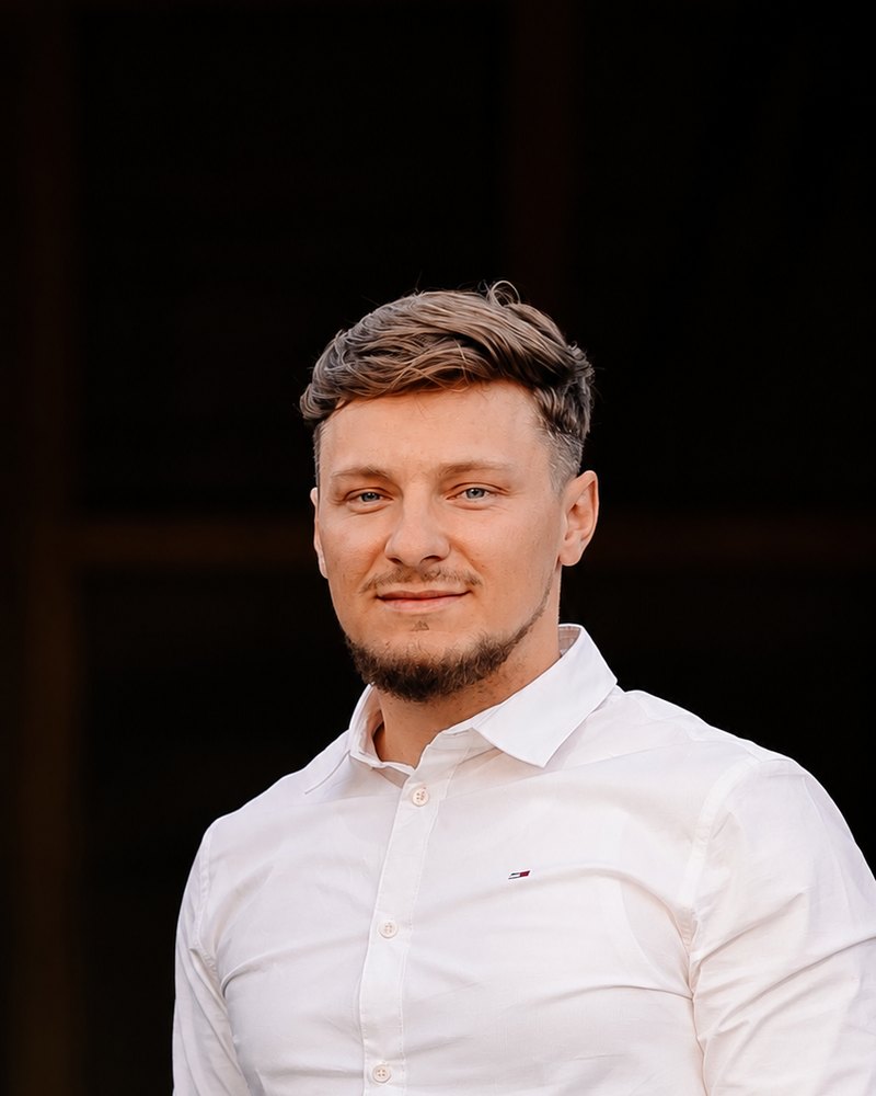 Давид Семенюк
